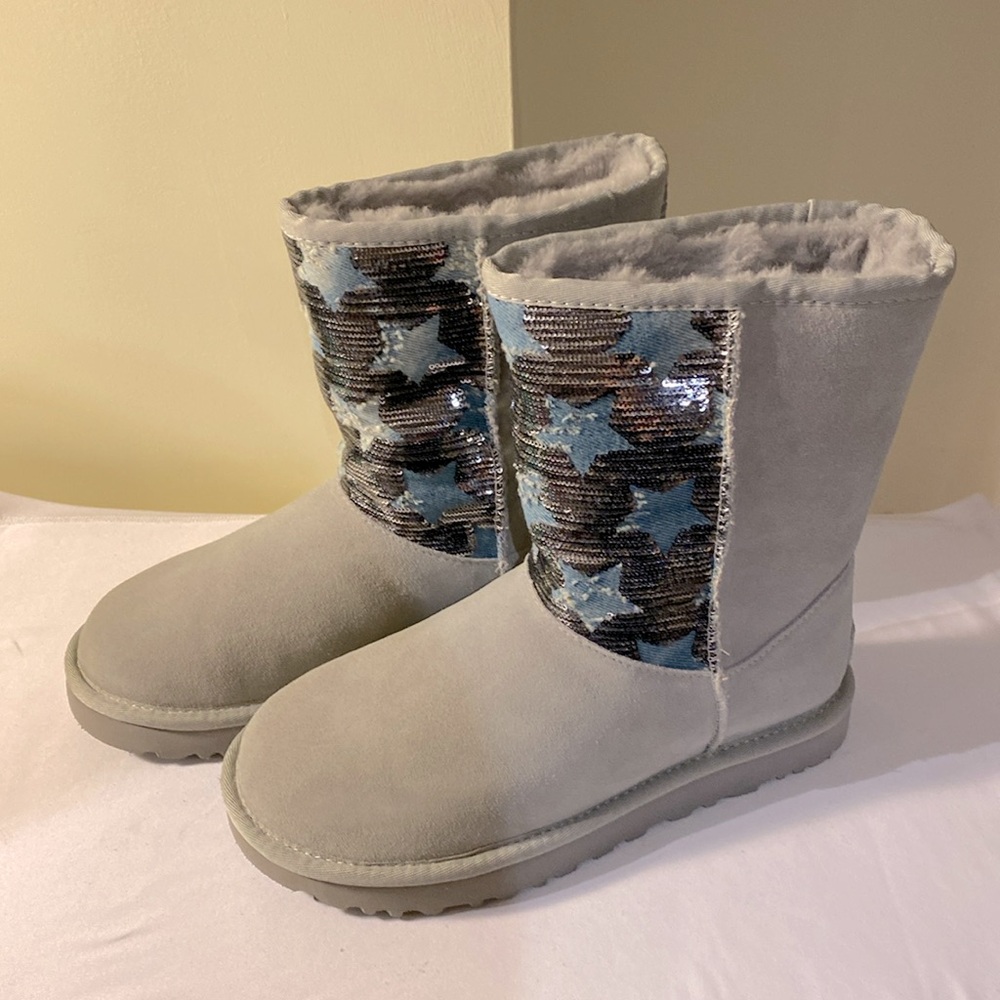 Ugg Womens Classic Short Sequin Stars Boots Grey Violet Size 6